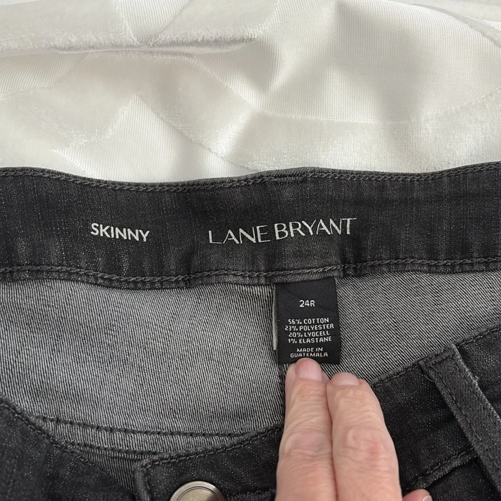 Lane Bryant Black Skinny Jeans with Distressed Hem. Size 24R
Made w/1% Elastane. - Picture 7 of 11
